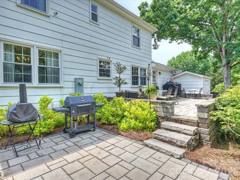 3731 Ashton Drive, Charlotte, NC 28210.  MLS# CAR4391507, YatesRealty ID 29710. Patio