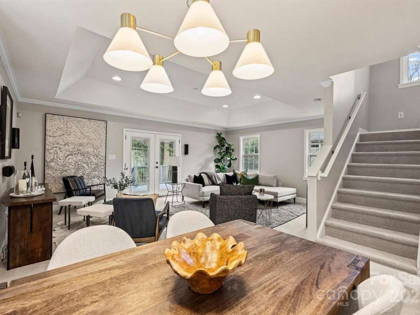 741 McAlway Road, Charlotte, NC 28211.  MLS# CAR4212635, YatesRealty ID 29711. 