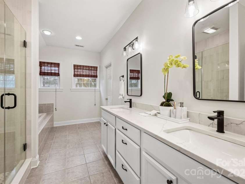 741 McAlway Road, Charlotte, NC 28211.  MLS# CAR4212635, YatesRealty ID 29711. 