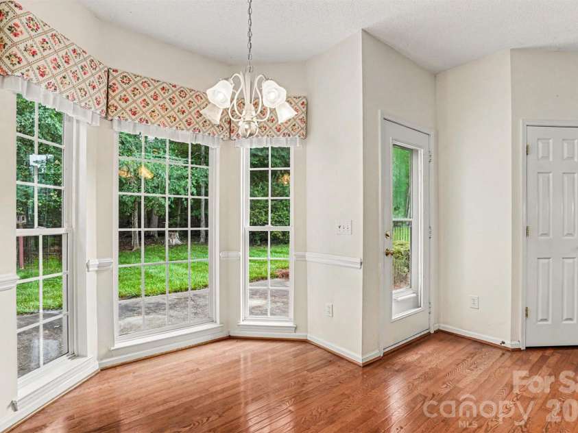 3365 Garrett Drive, Concord, NC 28027.  MLS# CAR4387307, YatesRealty ID 29712. Breakfast Area
