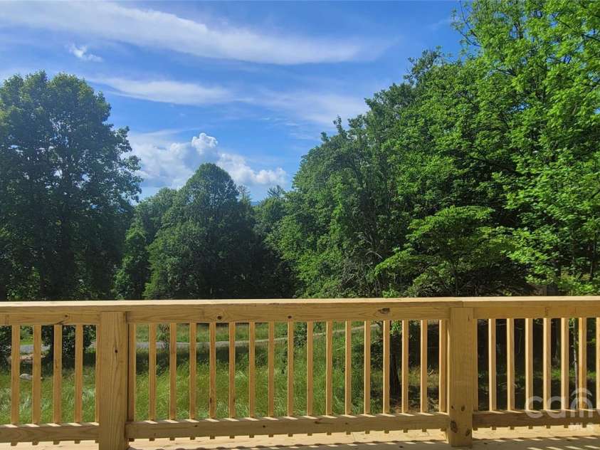 132 Connestee Road, Brevard, NC 28712.  MLS# CAR4263922, YatesRealty ID 29713. 