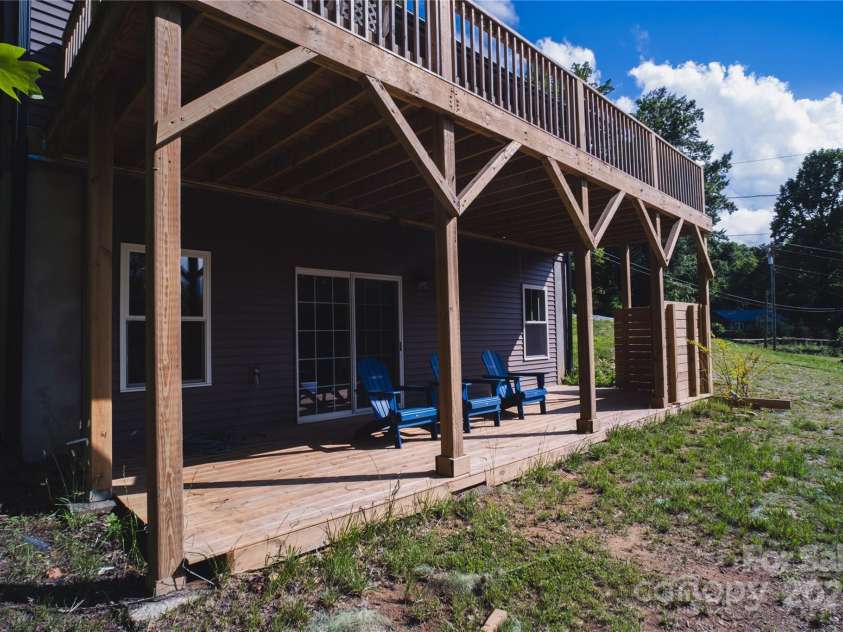 132 Connestee Road, Brevard, NC 28712.  MLS# CAR4263922, YatesRealty ID 29713. 