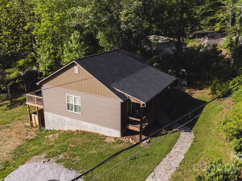 132 Connestee Road, Brevard, NC 28712.  MLS# CAR4263922, YatesRealty ID 29713. 
