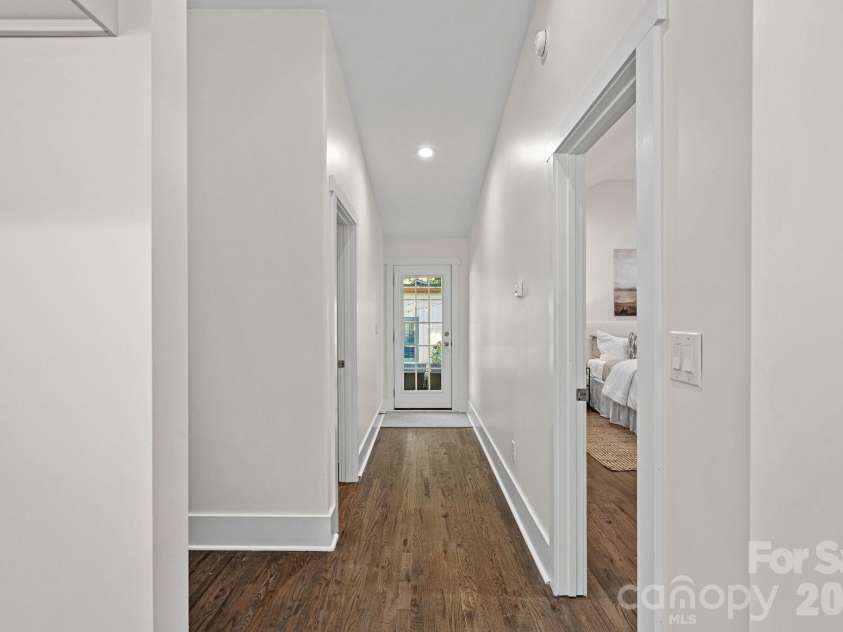 7110 Rockcliff Court, Charlotte, NC 28210.  MLS# CAR4388257, YatesRealty ID 29713. 