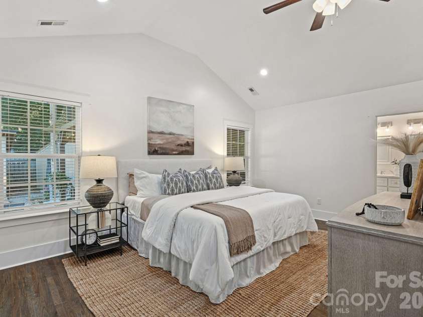 7110 Rockcliff Court, Charlotte, NC 28210.  MLS# CAR4388257, YatesRealty ID 29713. 
