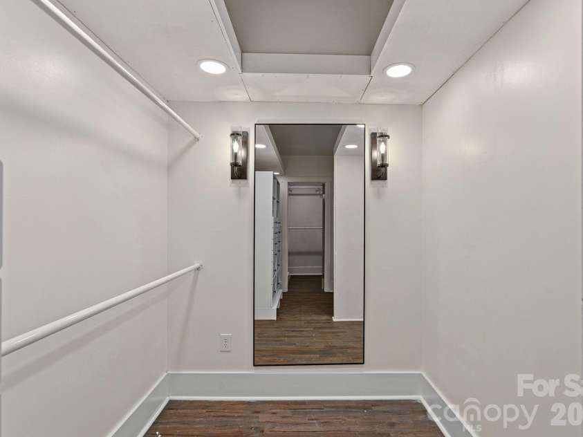 7110 Rockcliff Court, Charlotte, NC 28210.  MLS# CAR4388257, YatesRealty ID 29713. 