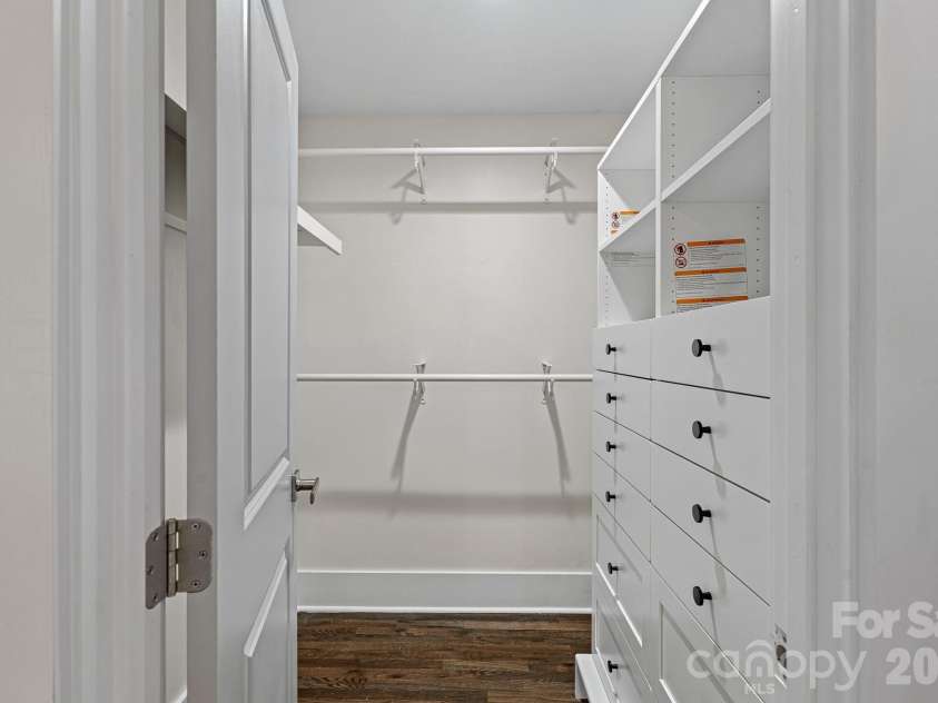 7110 Rockcliff Court, Charlotte, NC 28210.  MLS# CAR4388257, YatesRealty ID 29713. 