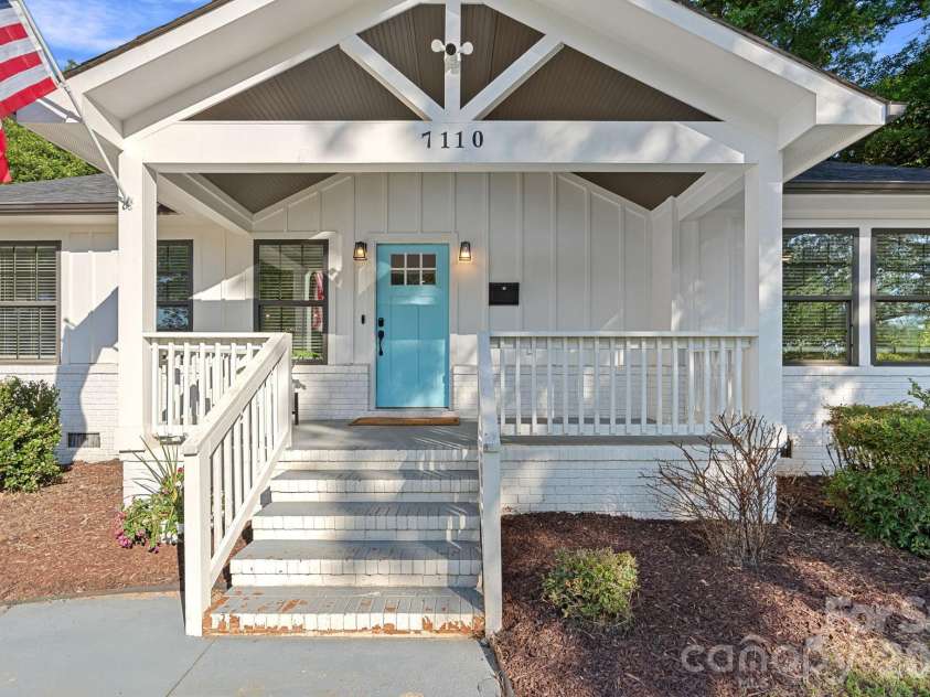 7110 Rockcliff Court, Charlotte, NC 28210.  MLS# CAR4388257, YatesRealty ID 29713. 