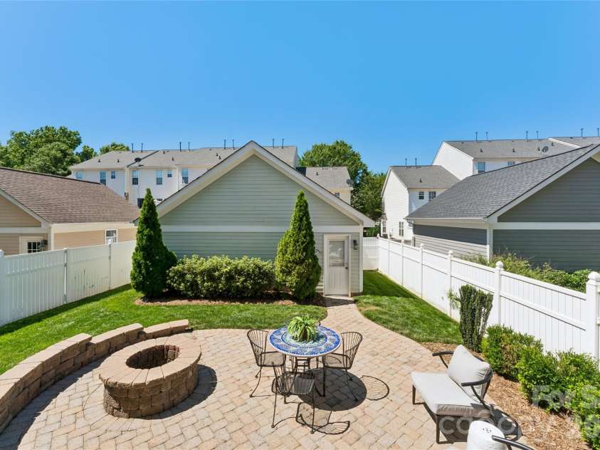 10208 Tolleson Avenue, Charlotte, NC 28277.  MLS# CAR4369017, YatesRealty ID 29714. 