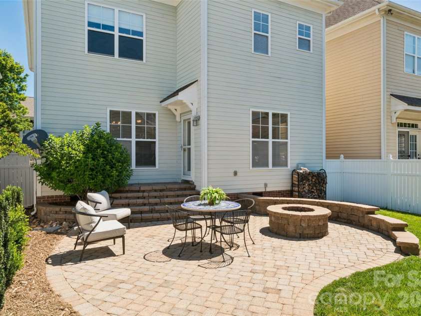 10208 Tolleson Avenue, Charlotte, NC 28277.  MLS# CAR4369017, YatesRealty ID 29714. 