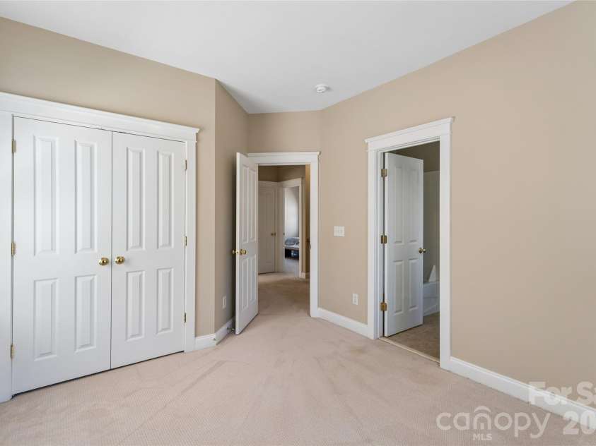 10208 Tolleson Avenue, Charlotte, NC 28277.  MLS# CAR4369017, YatesRealty ID 29714. 