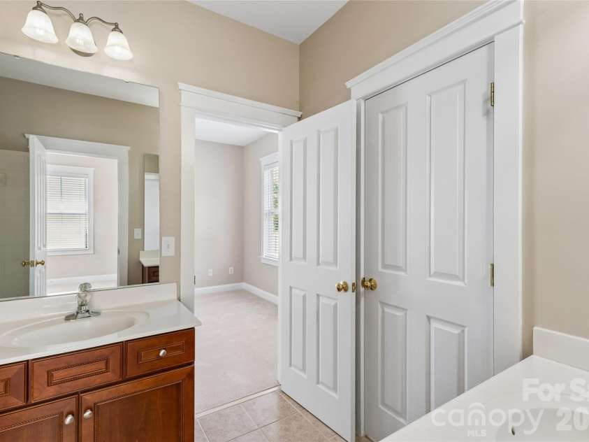 10208 Tolleson Avenue, Charlotte, NC 28277.  MLS# CAR4369017, YatesRealty ID 29714. 