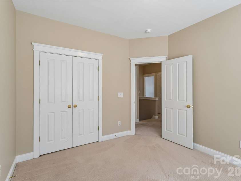 10208 Tolleson Avenue, Charlotte, NC 28277.  MLS# CAR4369017, YatesRealty ID 29714. 