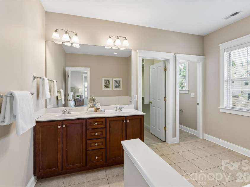 10208 Tolleson Avenue, Charlotte, NC 28277.  MLS# CAR4369017, YatesRealty ID 29714. 