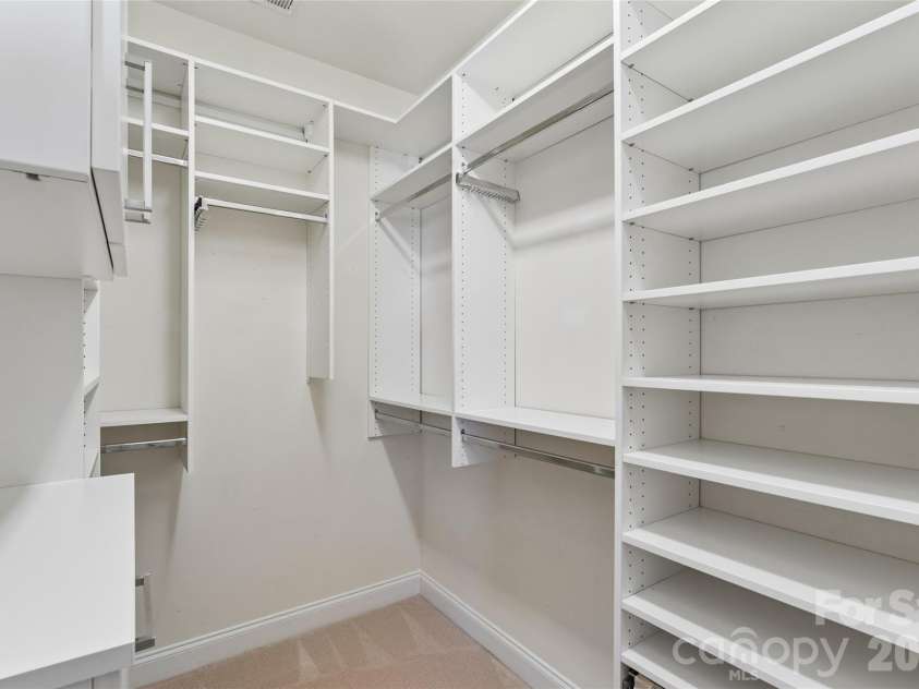 10208 Tolleson Avenue, Charlotte, NC 28277.  MLS# CAR4369017, YatesRealty ID 29714. 