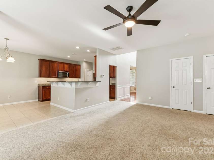 3351 Streamside Drive, Davidson, NC 28036.  MLS# CAR4268849, YatesRealty ID 29714. Open Floor Plan