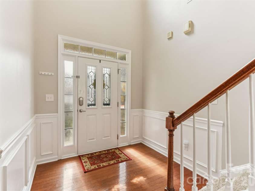 3351 Streamside Drive, Davidson, NC 28036.  MLS# CAR4337452, YatesRealty ID 29714. 