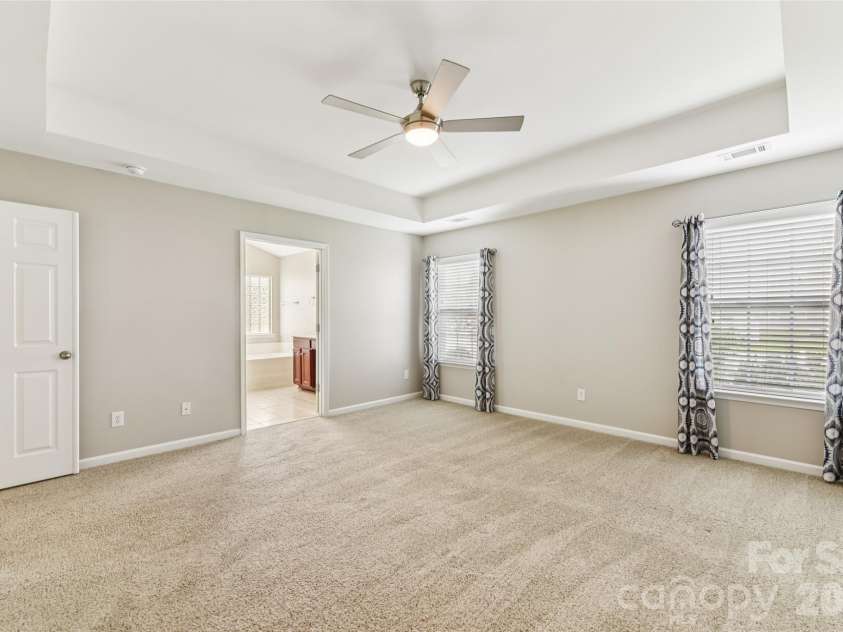 3351 Streamside Drive, Davidson, NC 28036.  MLS# CAR4337452, YatesRealty ID 29714. 