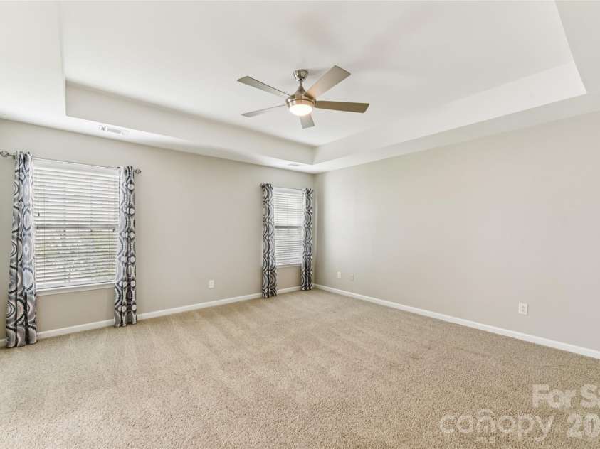 3351 Streamside Drive, Davidson, NC 28036.  MLS# CAR4337452, YatesRealty ID 29714. 