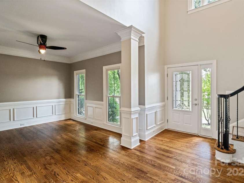 121 Canterbury Crossing, Fort Mill, SC 29708.  MLS# CAR4270882, YatesRealty ID 29715. Dining Room