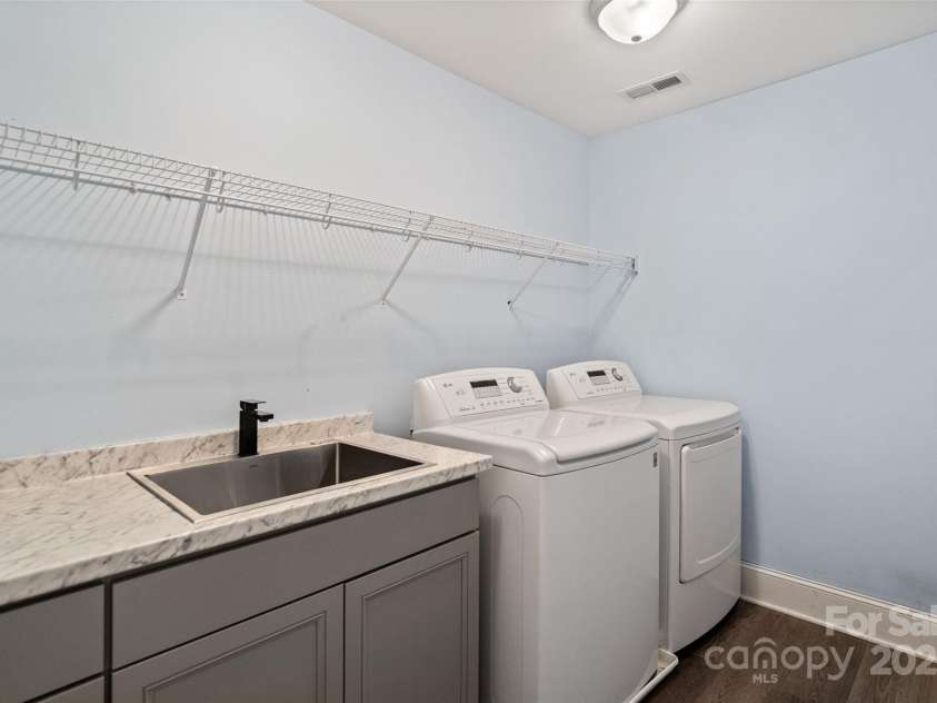 121 Canterbury Crossing, Fort Mill, SC 29708.  MLS# CAR4270882, YatesRealty ID 29715. Laundry Room on Main Floor