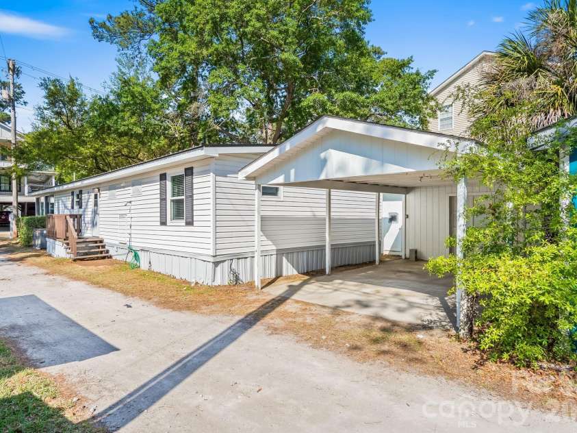 6011 Kings Highway, Myrtle Beach, SC 29575.  MLS# CAR4392597, YatesRealty ID 29715. 