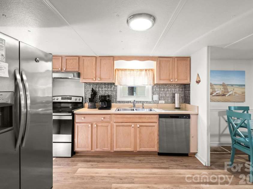 6011 Kings Highway, Myrtle Beach, SC 29575.  MLS# CAR4392597, YatesRealty ID 29715. 