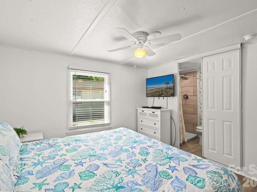 6011 Kings Highway, Myrtle Beach, SC 29575.  MLS# CAR4392597, YatesRealty ID 29715. 