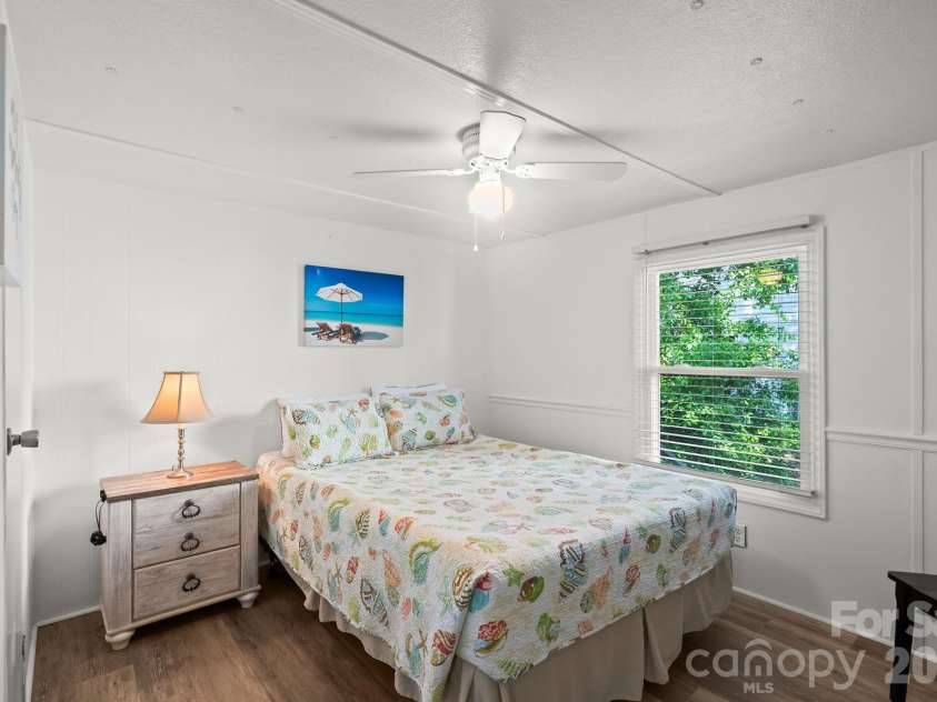 6011 Kings Highway, Myrtle Beach, SC 29575.  MLS# CAR4392597, YatesRealty ID 29715. 