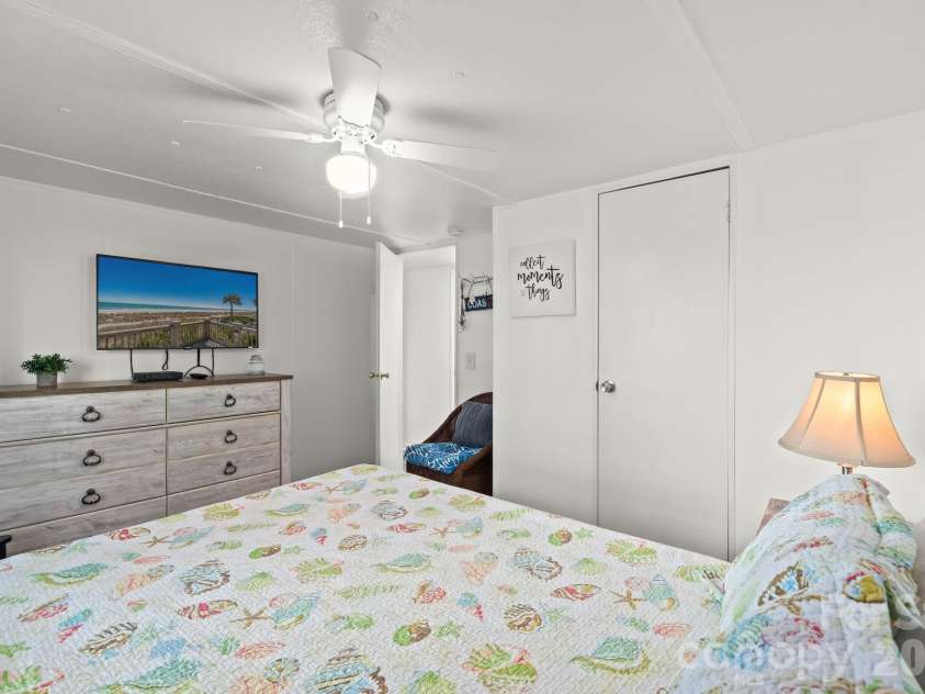 6011 Kings Highway, Myrtle Beach, SC 29575.  MLS# CAR4392597, YatesRealty ID 29715. 
