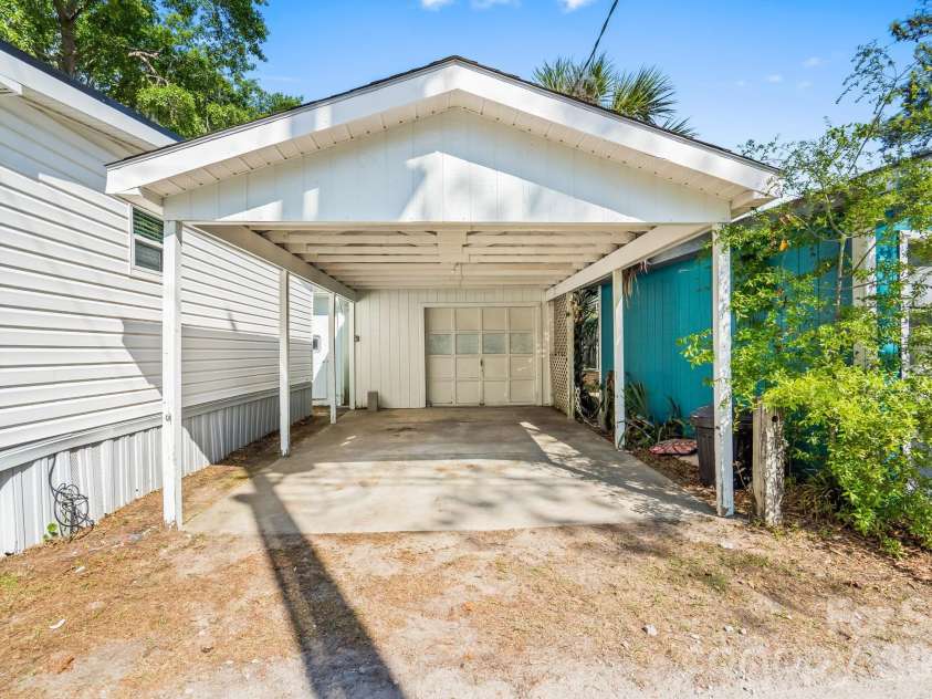 6011 Kings Highway, Myrtle Beach, SC 29575.  MLS# CAR4392597, YatesRealty ID 29715. 