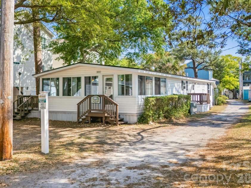 6011 Kings Highway, Myrtle Beach, SC 29575.  MLS# CAR4392597, YatesRealty ID 29715. 