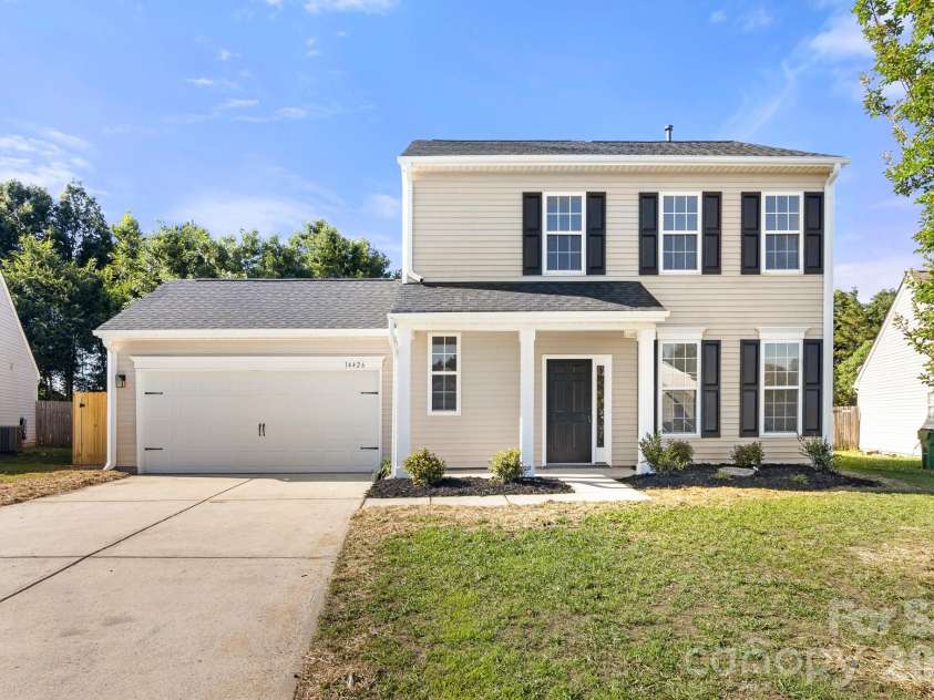 14426 Arlandes Drive, Charlotte, NC 28278.  MLS# CAR4388324, YatesRealty ID 29716. 