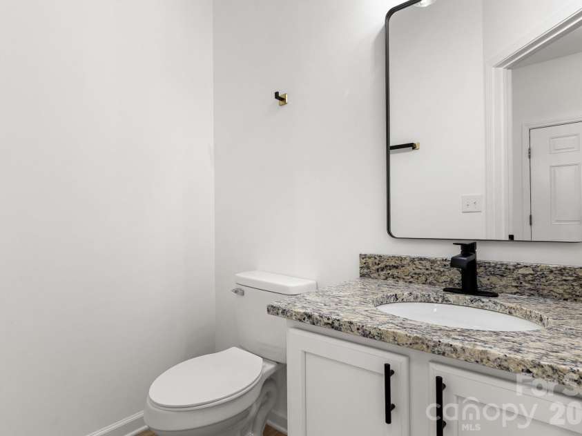 14426 Arlandes Drive, Charlotte, NC 28278.  MLS# CAR4388324, YatesRealty ID 29716. 