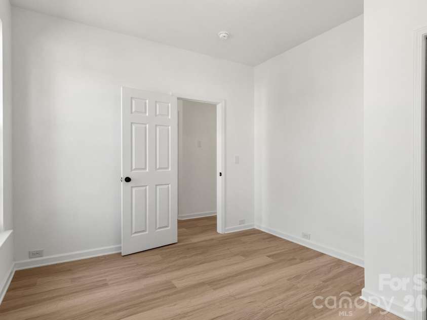 14426 Arlandes Drive, Charlotte, NC 28278.  MLS# CAR4388324, YatesRealty ID 29716. 