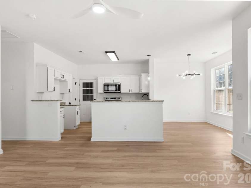 14426 Arlandes Drive, Charlotte, NC 28278.  MLS# CAR4388324, YatesRealty ID 29716. 