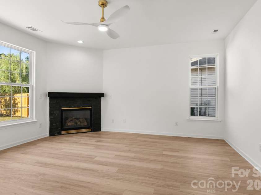 14426 Arlandes Drive, Charlotte, NC 28278.  MLS# CAR4388324, YatesRealty ID 29716. 