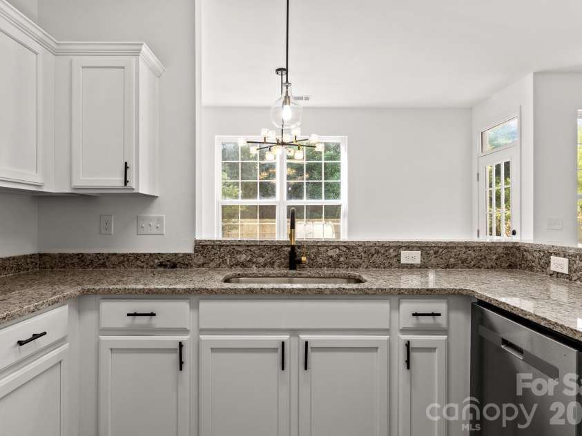 14426 Arlandes Drive, Charlotte, NC 28278.  MLS# CAR4388324, YatesRealty ID 29716. 