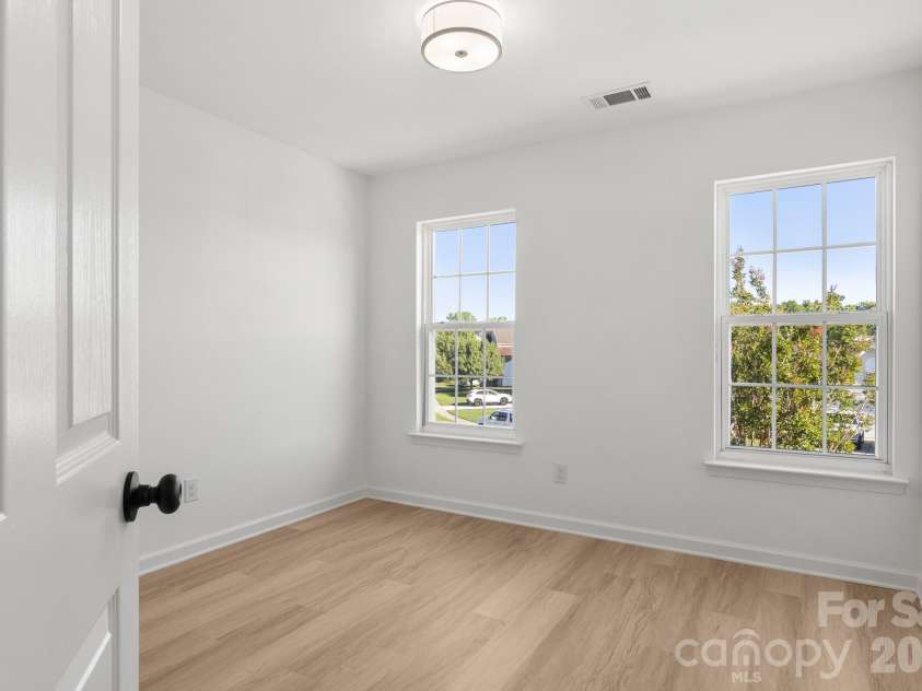 14426 Arlandes Drive, Charlotte, NC 28278.  MLS# CAR4388324, YatesRealty ID 29716. 