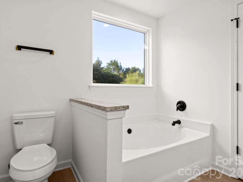 14426 Arlandes Drive, Charlotte, NC 28278.  MLS# CAR4388324, YatesRealty ID 29716. 