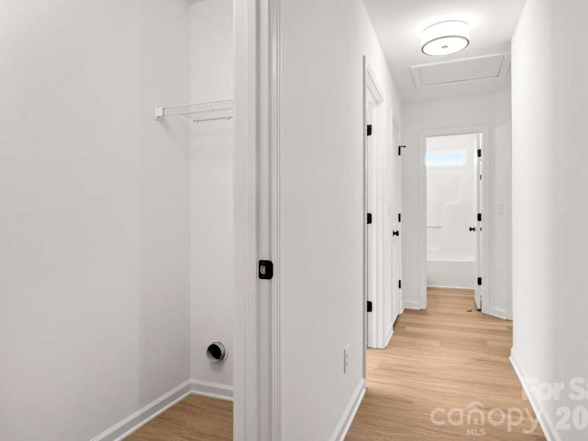 14426 Arlandes Drive, Charlotte, NC 28278.  MLS# CAR4388324, YatesRealty ID 29716. 