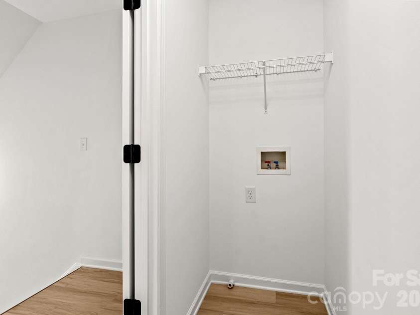 14426 Arlandes Drive, Charlotte, NC 28278.  MLS# CAR4388324, YatesRealty ID 29716. 