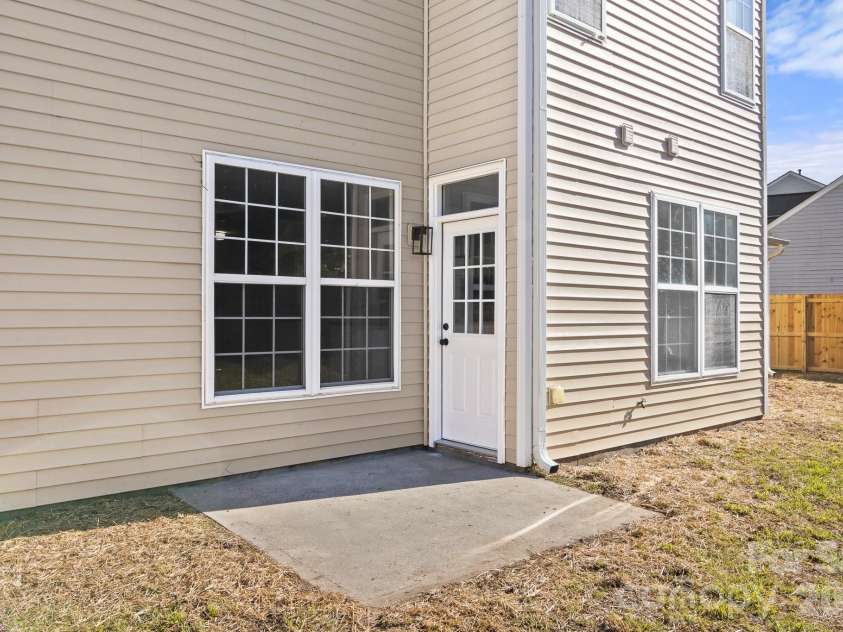14426 Arlandes Drive, Charlotte, NC 28278.  MLS# CAR4388324, YatesRealty ID 29716. 