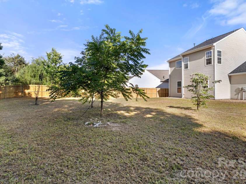 14426 Arlandes Drive, Charlotte, NC 28278.  MLS# CAR4388324, YatesRealty ID 29716. 