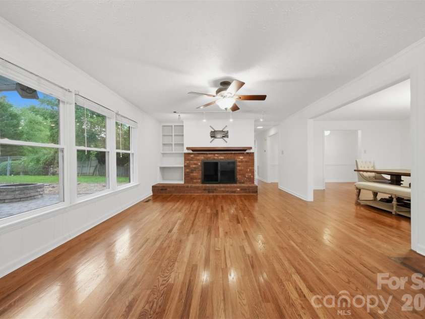 1085 19th Avenue Place, Hickory, NC 28601.  MLS# CAR4389585, YatesRealty ID 29718. Large windows throughout. 