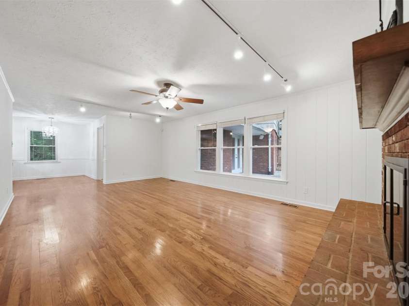 1085 19th Avenue Place, Hickory, NC 28601.  MLS# CAR4389585, YatesRealty ID 29718. Love the hard wood floors! 