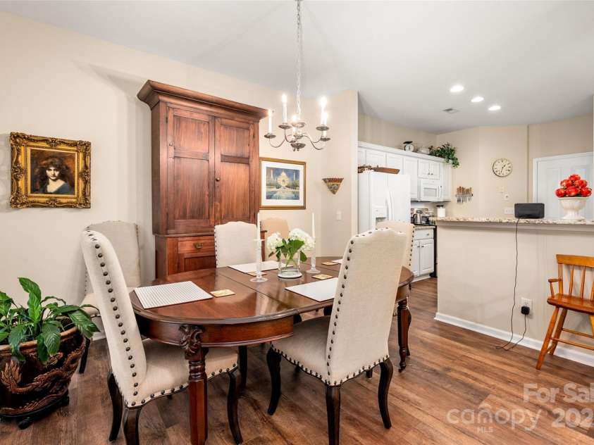 10960 Princeton Village Drive, Charlotte, NC 28277.  MLS# CAR4276138, YatesRealty ID 29718. Dinning Area 3