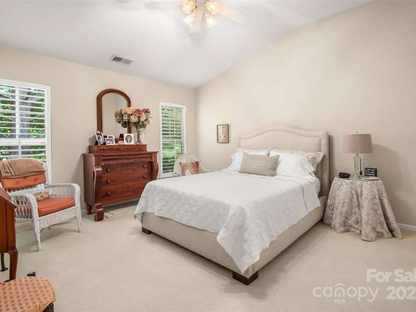 10960 Princeton Village Drive, Charlotte, NC 28277.  MLS# CAR4276138, YatesRealty ID 29718. Primary Bedroom 1