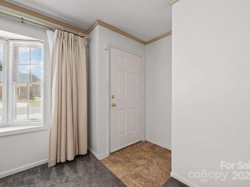248 Pointe Circle, Rock Hill, SC 29732.  MLS# CAR4277404, YatesRealty ID 29719. Entry