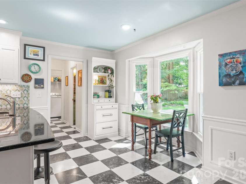 7022 Rocky Falls Road, Charlotte, NC 28211.  MLS# CAR4391550, YatesRealty ID 29719. 